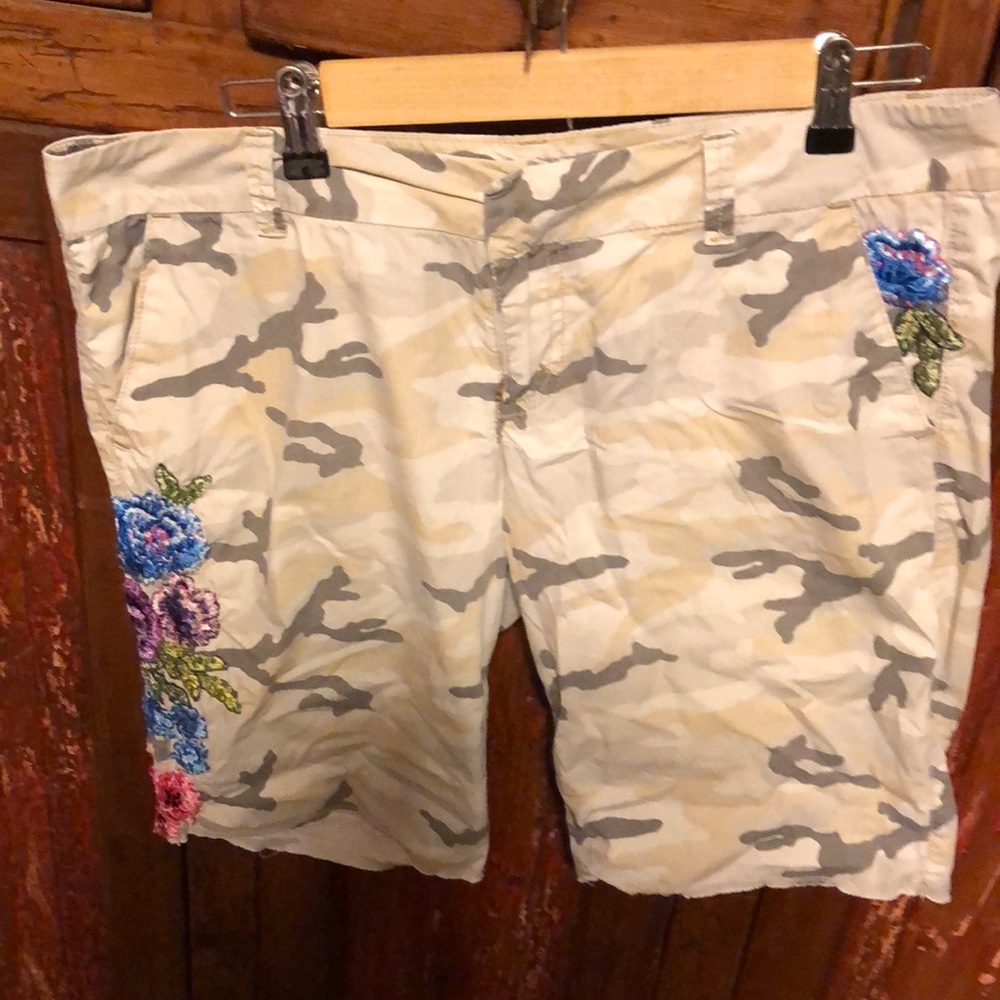 Embroidered camo shorts size 13/14